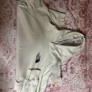 White XL NorthFace hoodie (Worn Twice)